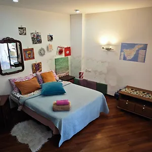 Bed & Breakfast Casa Compartida Weyler 