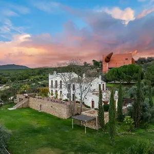 Cortijo La Almazara Hotel